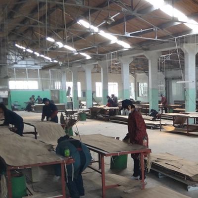 Szara okleina z drewna modyfikowanego 3100mm do paneli drzwiowych GW-X0133