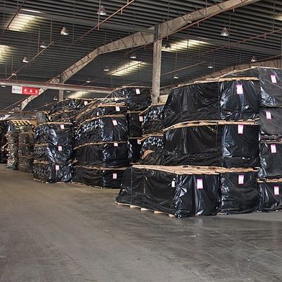 Fornir z naturalnego orzecha amerykańskiego Fornir ćwiartkowy o prostym ziarnie do produkcji mebli wysokiej klasy Fsc China Producent