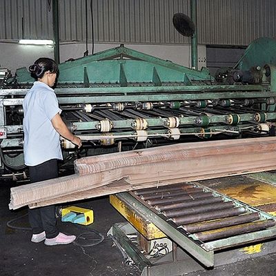 Dekoracja Naturalny Anigre Wooden Veneer Quarter Cut Straight Grain Aningre dla drzwi i okien