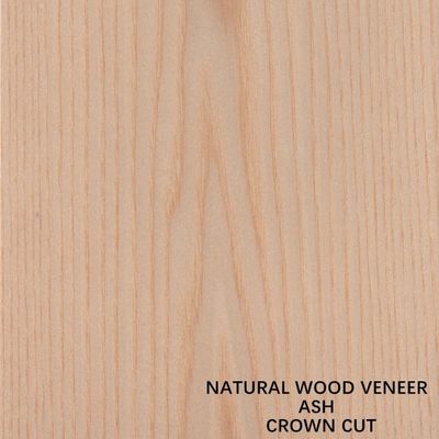 Naturalny drewno popiołowe finery Flat Cut Crown ziarno dla powierzchni szafy