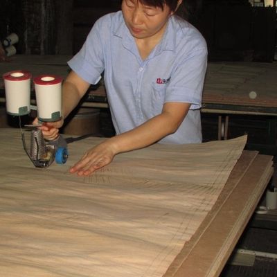 Podstawa MDF / Płyta wiórowa / Płyta wiórowa Panel na bazie Makore Wood Fornir 2440x1220mm