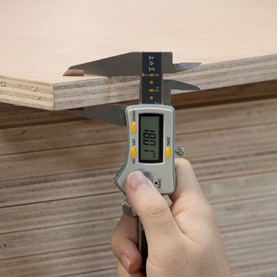 Red Oak Fancy Mdf Crown Grain Wooden Veneer Slip Match Furniture Material