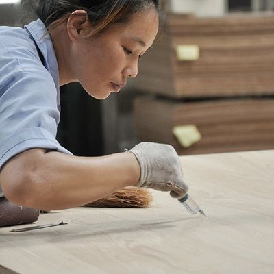 Wyroby z drewna naturalnego ozdobnego E0/E1