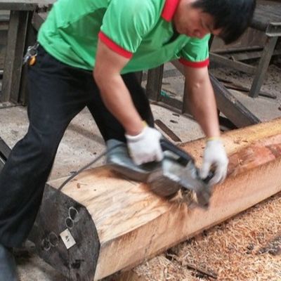 Wymyślne składniki drewna z srebrnej gruszki, techniki cięcia dla prostych ziaren, szerokość 1280 mm, splicing dla skóry drzwi