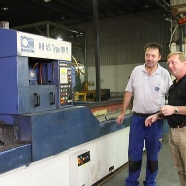 Wysoce zaawansowane inżynieryjne fałdery drewna kolorowy buk CB-X5488 Czarny 1,8 mm Do ścian drewnianych paneli E1/E0 China Factory