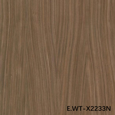 Modyfikowany fornir z drewna orzechowego europejskiego o usłojeniu koronnym, grubość 0,15-0,55 mm, do frontów szafek X0233N/X2233N/X8608N/X4088N/X7088N/X7288N