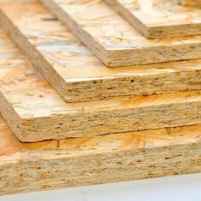 Radiata Pine Oriented Strand Board Osb4 2440*1220*18mm Można dostosować do wielkości zewnętrznej ściany i dachu