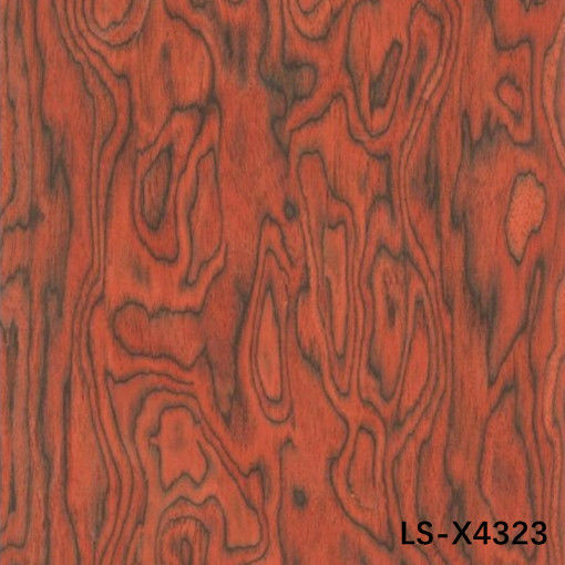 Czerwony kolor 2500-3100 mm Wyniki inżynieryjne drewna furniera do mebli